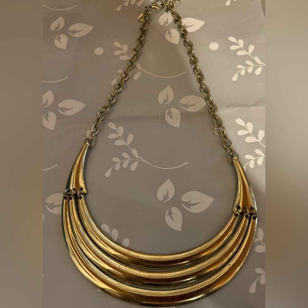 Vintage Express gold tone bib necklace